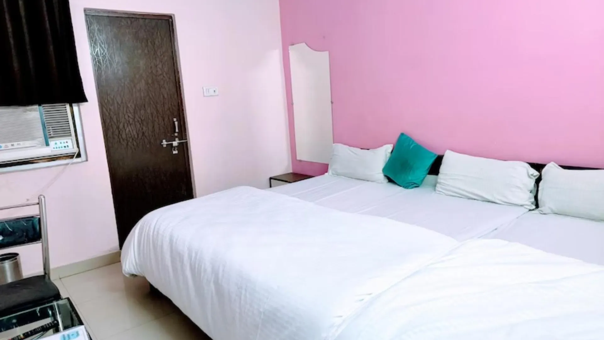 منزل للإقامة Gr Shivay Guest House Varanasi Near Jantar Mantar Mandir - Excellent Customer Choice- Best Seller